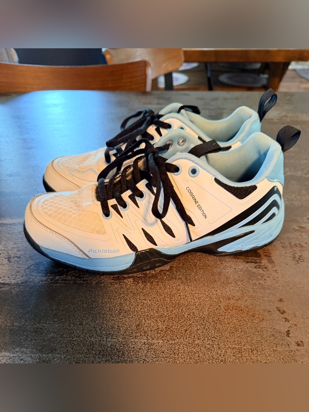 Women’s court shoes